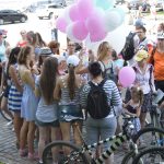 Велосипеды и девушки в полосочку, Харьков 2016, лето