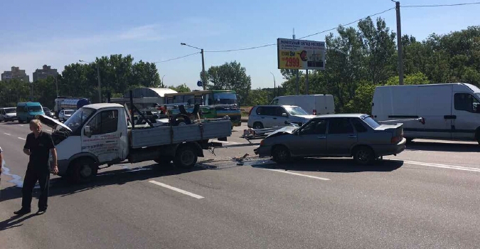 Кошмарное ДТП на Полтавском шляхе (фото)
