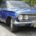 На «выставке» американских автомобилей победил советский мотоциклист (фото)