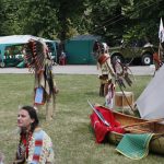 На «выставке» американских автомобилей победил советский мотоциклист (фото)