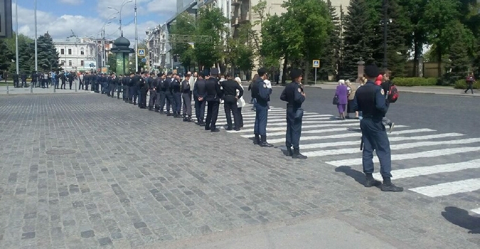 9 Мая: заминировали Харьковскую Площадь Свободы