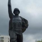 Памятник Воину-освободителю власти не почтили своим вниманием