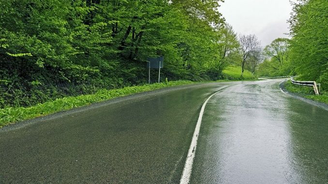 В Украине построят платную дорогу