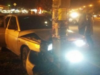 В Харькове водитель «под наркотиками» врезался в столб