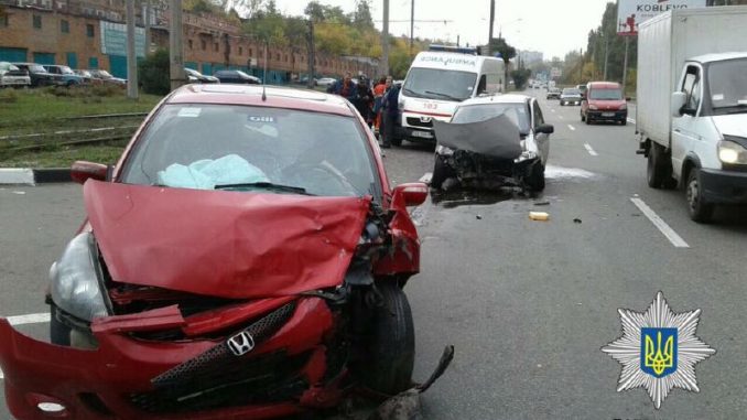 В Харькове столкнулись две «легковушки». Есть пострадавшие