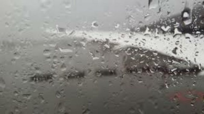 В Харькове, 30 декабря, облачно, дождь