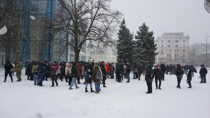 Снег, майдан, кофе, Рошен…