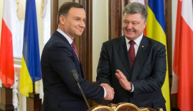Визит Анджея Дуды в Харьков содействовал снижению напряженности в отношениях двух стран.