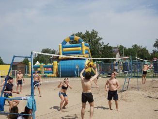 Большой турнир по пляжному волейболу стартовал в Харькове