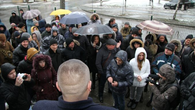 Нацкорпус в Харькове поддержал местных жителей в борьбе против «Альтернативы»