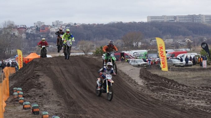 Харьковским байкерам «не хватает денег на бензин»…